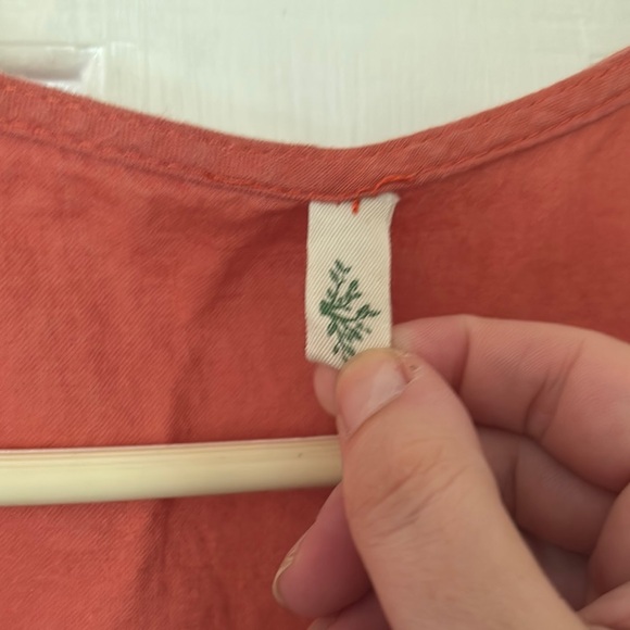 Ecoleco Chic Sleeveless Coral Midi Dress 🎞️ - Picture 3 of 6